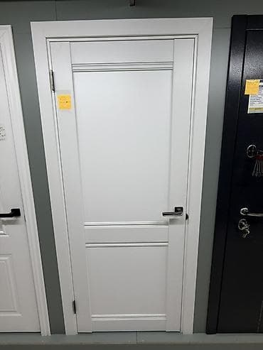 Межкомнатная дверь в классическом стиле, белая. Характеристики: -