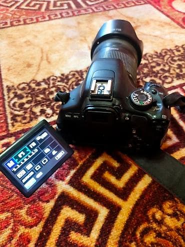 монитор 30: Canon 600D — 3