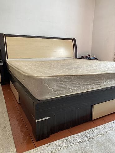 Дом и сад: Двуспальная кровать, Б/у, С матрасом, длина - 205 см — 4