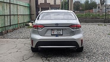 обмен на чанган: Toyota Levin: 2019 г., 1.8 л, Вариатор, Гибрид, Седан — 4
