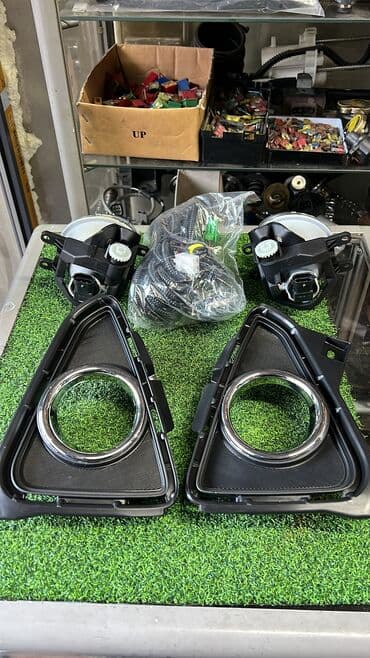 rav4: Комплект противотуманных фар Toyota 2016 г., Новый, Аналог — 2