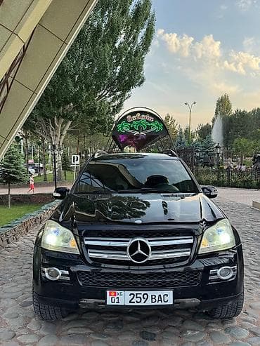 Mercedes-Benz GL-Class: 2007 г., 4.5 л, Автомат, Бензин, Внедорожник