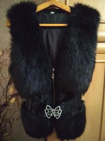 Женские брюки: Жилетка меховая ( кролик)размер -44-46. Состояние отличное. Обмена — 1