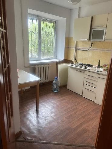 Квартиры: 1 комната, 30 м², Индивидуалка, 2 этаж, Косметический ремонт — 3