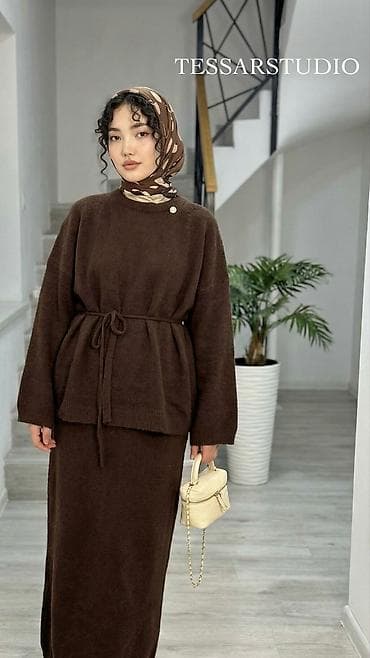 Костюм с юбкой, Модель юбки: Прямая, Макси, Кофта, L