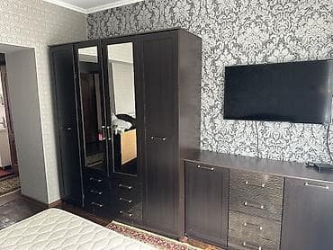 бу мебель спальный: Спальный гарнитур, Б/у, Двуспальная кровать, Шкаф, Комод, Другая страна производитель, Самовывоз, цвет - Коричневый — 3