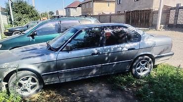 Транспорт: BMW 5 series: 1993 г., 2.5 л, Механика, Бензин, Седан — 3