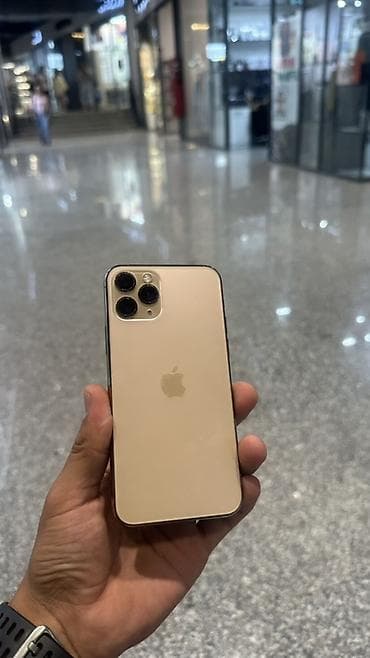 IPhone 11 Pro, золотой цвет. Характеристики и особенности: - Дисплей