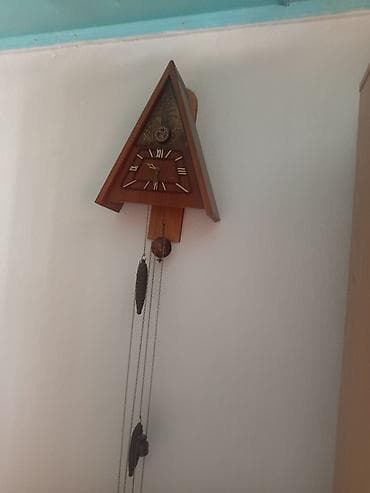 Настенные и настольные часы (ретро) - Настенные маятниковые часы с