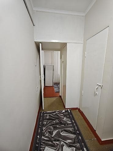 одна комната квартиры: 1 комната, 35 м², 105 серия, 1 этаж — 4