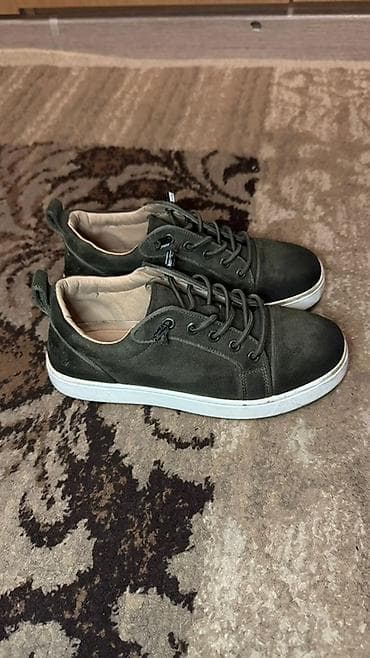 кросо: Мужские кеды NRGLOBAL - Цвет: тёмно‑оливковый (хаки) с белой подошвой — 3