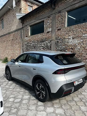 миксер для корма: Changan Qiyuan Q05: 2026 г., Автомат, Электромобиль, Кроссовер — 3