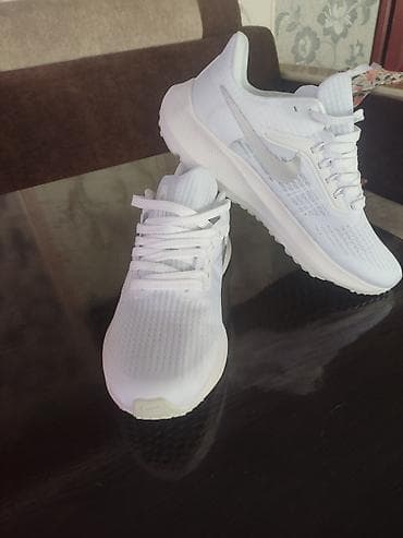 Эркектердин кроссовкасы, 40, Nike, Жаңы, түсү - Ак, Акысыз жеткирүү — 3