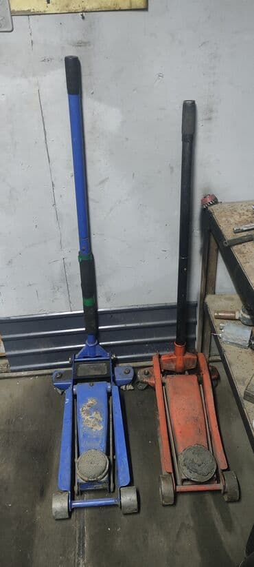 оборудование для бизнес: Полный комплект оборудования для шиномонтажа/вулканизации. Состав: - — 6