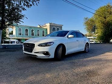 2017: Hyundai Grandeur: 2017 г., Седан — 4