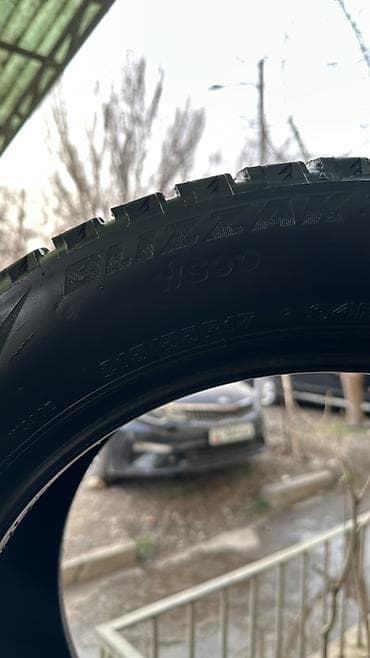 зимний резина: Шины 215 / 55 / R 17, Зима, Б/у, Комплект, Легковые, Япония, Bridgestone — 2