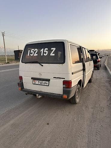 продаю машину: Volkswagen Transporter: 1992 г., 1.8 л, Ручные, Бензин, Фургон — 7