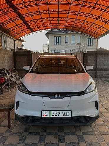 Электромобиль кроссовер Основное: - Кузов: компактный кроссовер 5