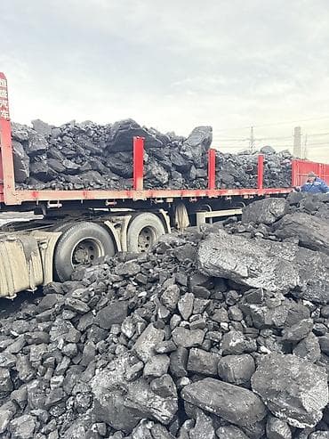 Садовая мебель: Каменный уголь (кусковой), навалом Описание: - Фракция: крупный и — 4