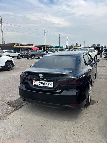 Toyota Camry: 2018 г., Гибрид, Седан — 4