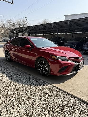 Toyota Camry: 2019 г., 2.5 л, Автомат, Бензин, Седан