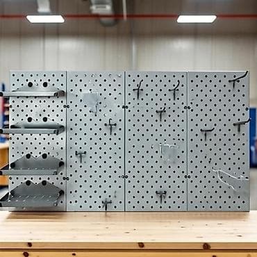 турба железа: Панель перфорированная, настенная, для магазина и склада — 3