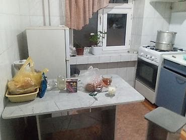 продам срочно квартиру: Сдаётся комната в квартире. Описание: - Просторная комната с выходом — 1