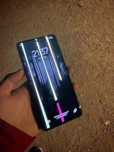 poco f2: Poco X5 Pro 5G, Б/у, 256 ГБ, цвет - Черный, 2 SIM — 1