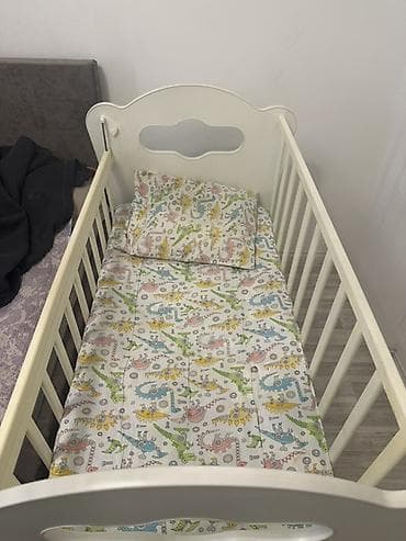 детская кровать с качалкой: Детская приставная кроватка, Б/у, Без колесиков, цвет - Белый — 1