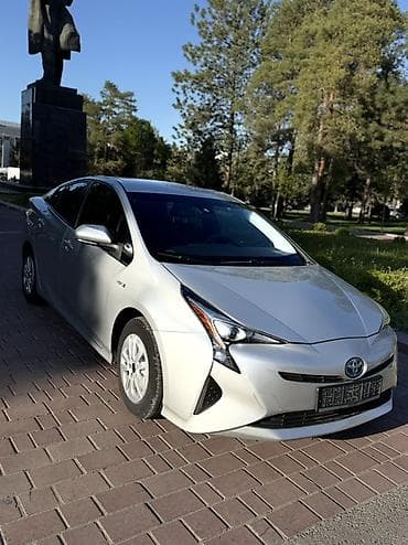 mark2 100: Toyota Prius: 2017 г., 1.8 л, Вариатор, Гибрид, Хэтчбэк — 2