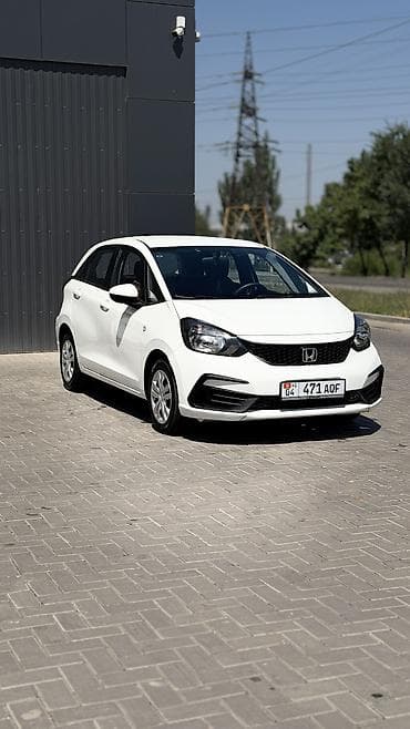 споллер на фит: Honda Fit: 2021 г., 1.5 л, Вариатор, Бензин, Хэтчбэк — 3