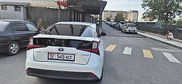 audi a6 c6: Toyota Prius: 2019 г., 1.8 л, Вариатор, Гибрид, Лифтбек — 7