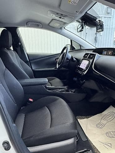 prius plus: Toyota Prius: 2020 г., 1.8 л, Вариатор, Гибрид, Хэтчбэк — 9