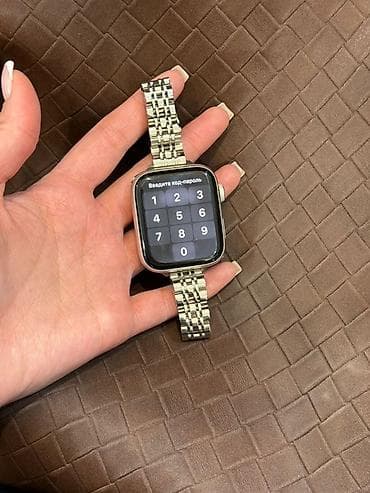 Эпл вотчи SE2, состояние идеал, коробка все имеется, АКБ95%, пркупала