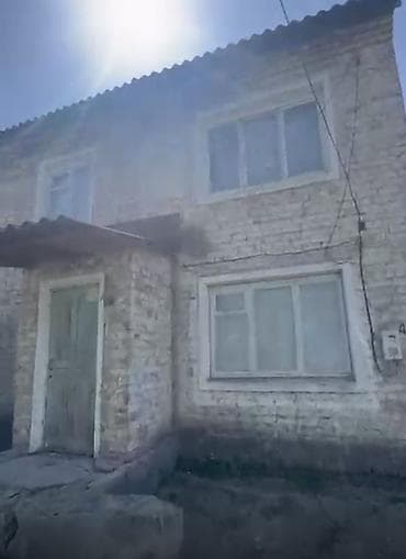 бишкек 1 комната: Сдается частный дом в селе Спартак. 25 соток есть огород, 2 этажный — 2