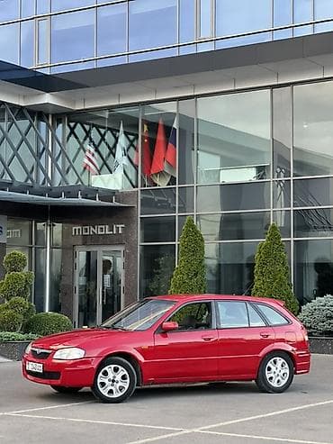 авто лейлек: Mazda 323: 1998 г., 1.5 л, Кол менен иштөөчү, Бензин, Универсал — 2