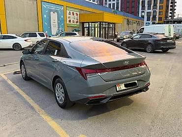 e2 byd: Hyundai Elantra: 2022 г., 1.6 л, Вариатор, Бензин, Седан — 7