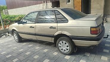 электр авто: Volkswagen Passat: 1988 г., Кол менен иштөөчү, Бензин, Седан — 3