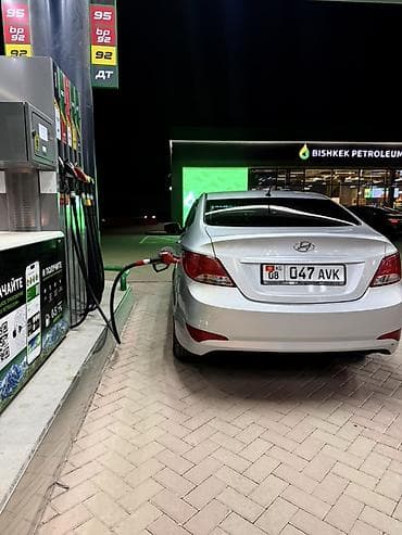 2016: Hyundai Solaris: 2016 г., 1.6 л, Автомат, Бензин, Седан — 3