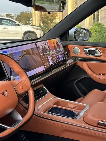 зарядка на электрокар: Электрический кроссовер (серебристый металлик) NETA L плагин бензин — 8