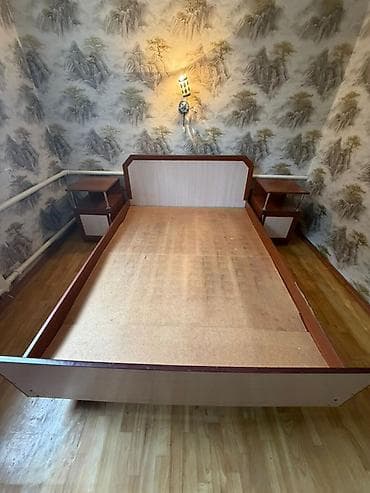 Мебельные гарнитуры: Кровать с изголовьем + две прикроватные тумбы - Размер спального — 1