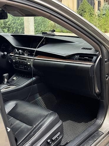 Lexus ES: 2017 г., 2.5 л, Вариатор, Гибрид, Седан — 10