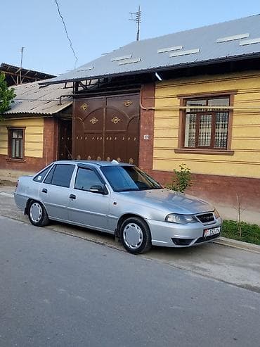 Daewoo Nexia: 2011 г., Седан