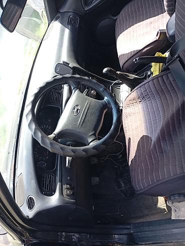 Hyundai Accent: 1998 г., 1.5 л, Ручные, Бензин