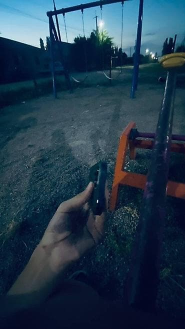 монитор с камерой заднего вида: IPhone 13 Pro, Alpine Green, Чехол — 2