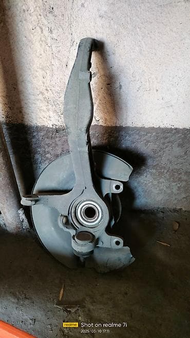 Передняя левая Ступица Honda 2003 г., Б/у, Оригинал, Япония