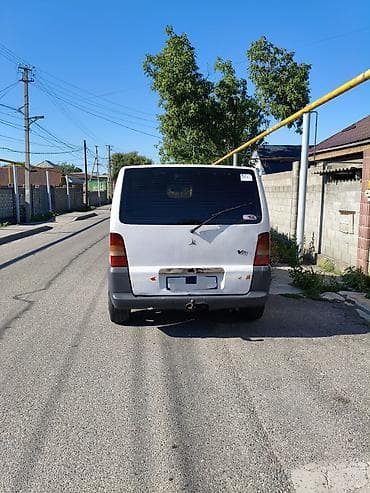 Унаа: Жеңил жүк ташуучу унаа, Mercedes-Benz, Колдонулган — 2