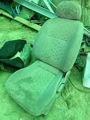 сидения автобуса: Переднее сиденье, Ткань, текстиль, Nissan — 1