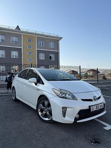 lexus ct: Toyota Prius: 2013 г., 1.8 л, Автомат, Гибрид, Хэтчбэк — 1
