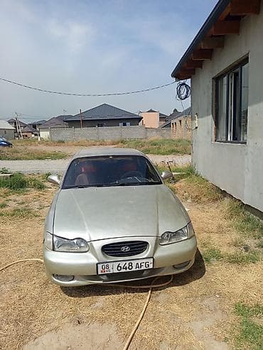 Hyundai Elantra: 1996 г., 1.8 л, Кол менен иштөөчү, Бензин, Седан
